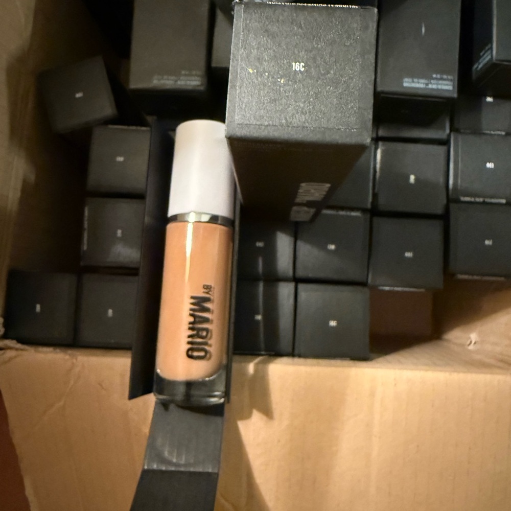 SURREALSKIN® FOUNDATION - Shade 16C